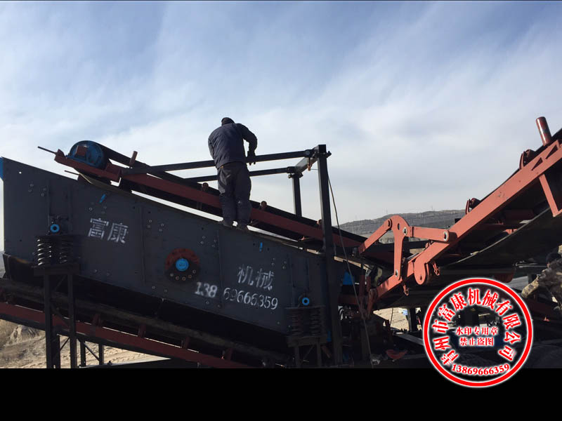 鄂式移動(dòng)破碎站設(shè)備 鄂式移動(dòng)破碎站設(shè)備