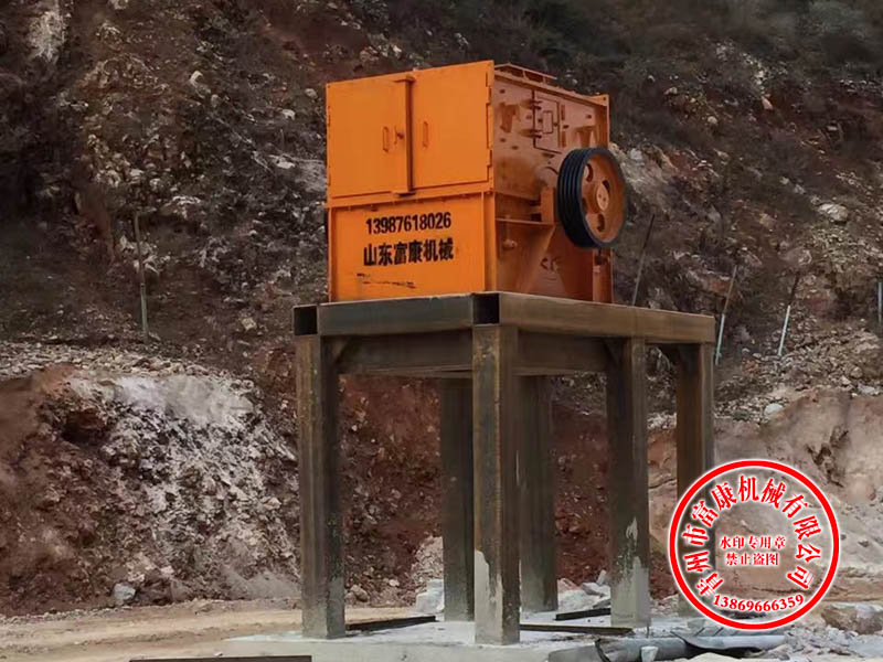 新型高效制砂機(jī) 新型高效制砂機(jī)